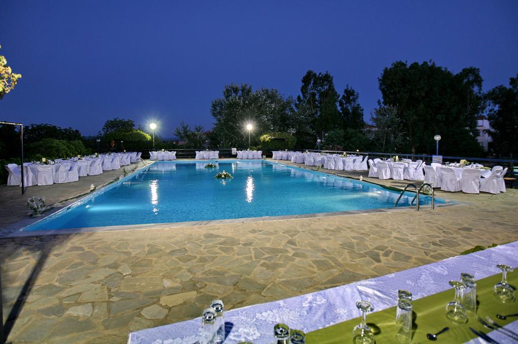 Hotel Pela Skala Kallonis Ngoại thất bức ảnh