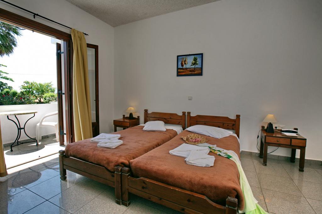 Hotel Pela Skala Kallonis Ngoại thất bức ảnh