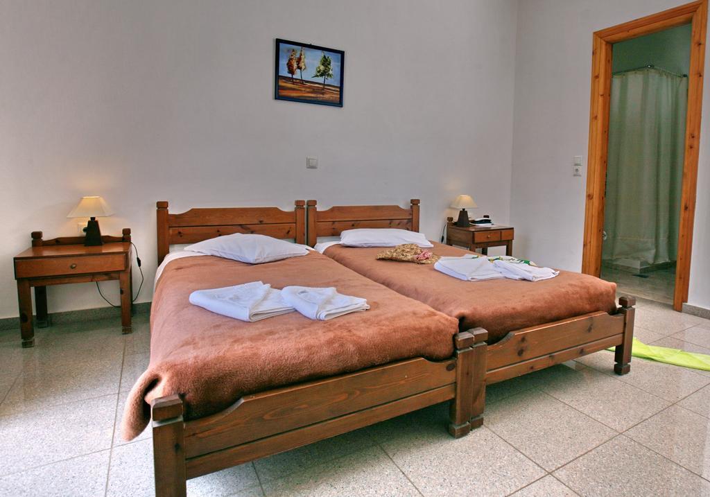 Hotel Pela Skala Kallonis Ngoại thất bức ảnh