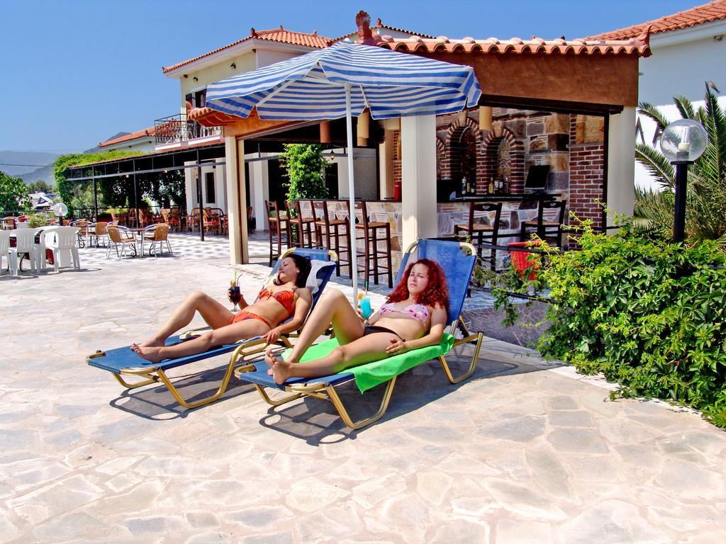 Hotel Pela Skala Kallonis Ngoại thất bức ảnh
