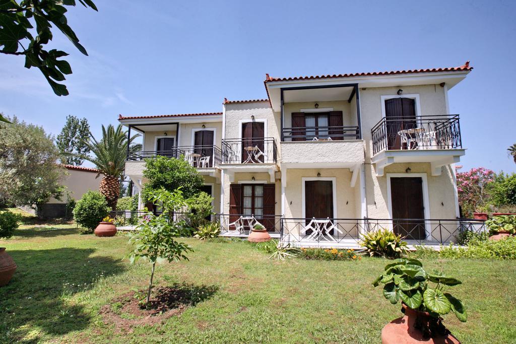 Hotel Pela Skala Kallonis Ngoại thất bức ảnh
