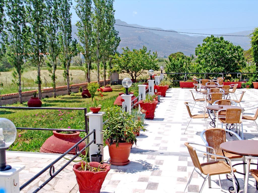 Hotel Pela Skala Kallonis Ngoại thất bức ảnh